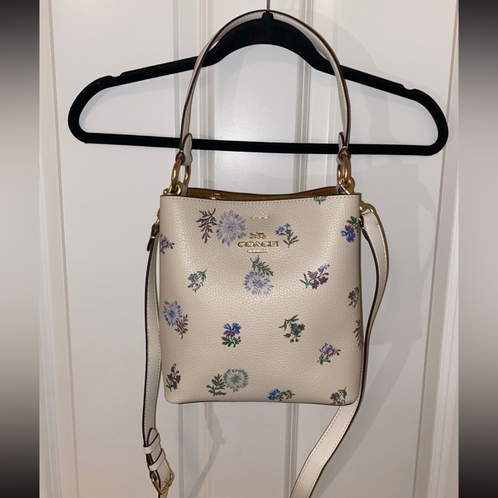 Coach Small Town Bucket Bag